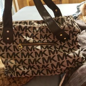 Michael kors purse